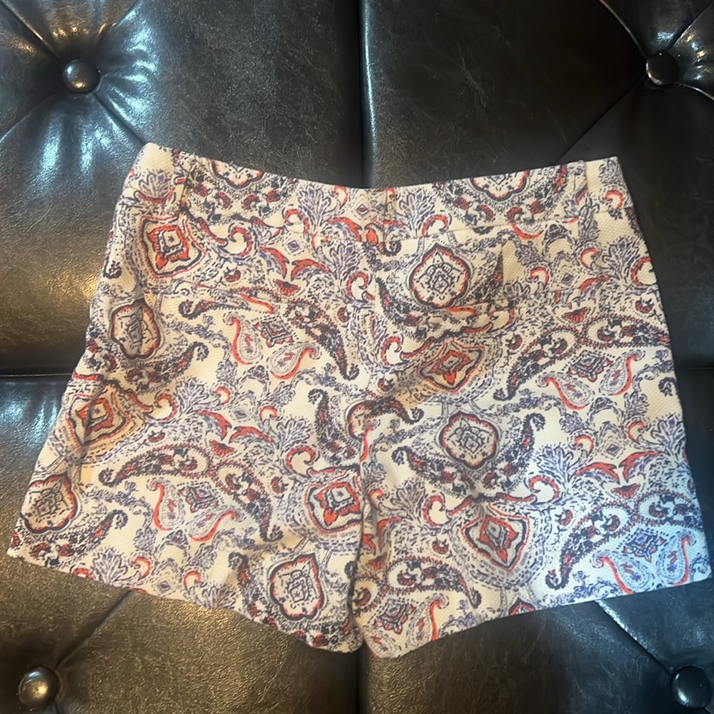 Mid Rise Summer Shorts - Picture 2 of 2